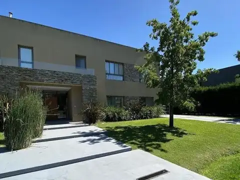 Casa en Venta en La Lomada De Pilar, Countries y Barrios Cerrados en Pilar