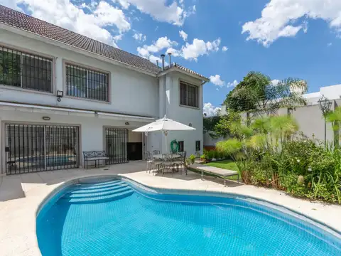 Casa en Venta en Acassuso Vias  /  Libertador, Acassuso