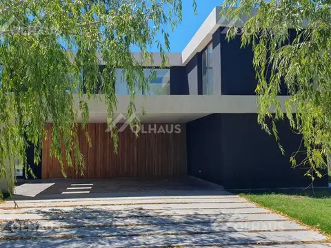 Casa en Venta en San Benito, Countries y Barrios Cerrados en Tigre