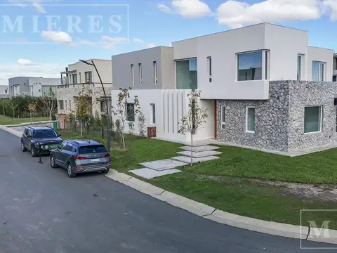 Casa en Venta en Nordelta Carpinchos, Nordelta