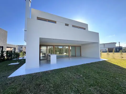 Casa en Venta en Nordelta Carpinchos, Nordelta