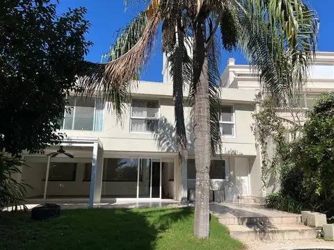 Casa en Venta en Acassuso Libertador  /  Solis, Acassuso