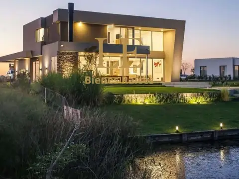 Casa en Venta en Puertos, Countries y Barrios Cerrados en Escobar