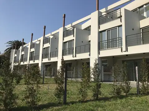 Casa en Venta en San Isidro Libertador / Lasalle, San Isidro