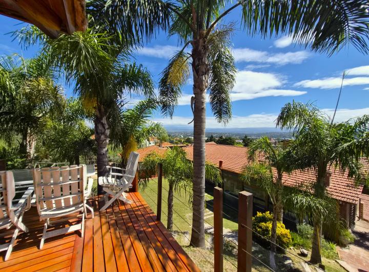 Casa · 1150m² · 15 Ambientes · 4 Cocheras