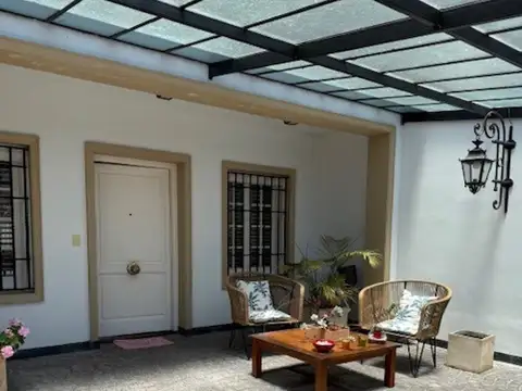 Casa en Venta en Martinez Libertador / Rio, Martinez