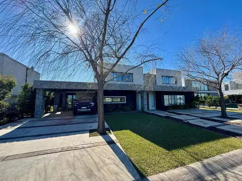 Casa en Venta en San Benito, Countries y Barrios Cerrados en Tigre