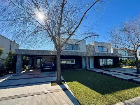 Casa en Venta en San Benito, Countries y Barrios Cerrados en Tigre