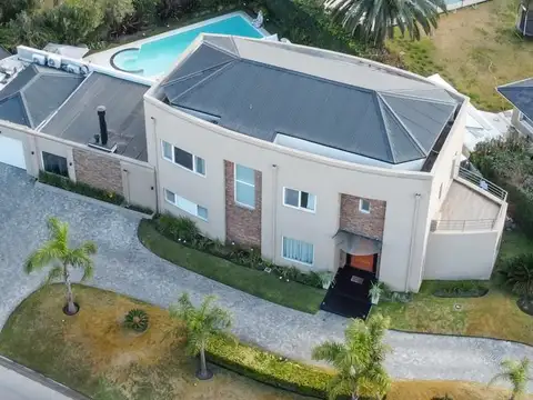 Casa en Venta en Septiembre, Countries y Barrios Cerrados en Escobar