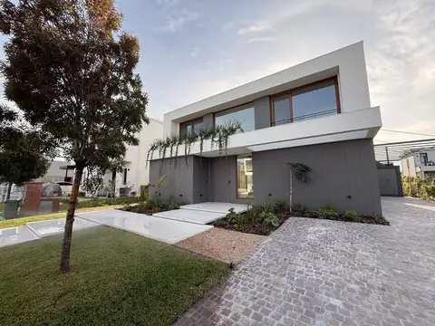 Casa en Venta en Nordelta Carpinchos, Nordelta