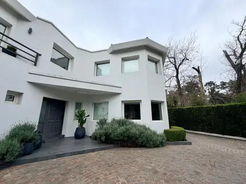Casa en Venta en Barrio Parque Leloir, Partido de Ituzaingó