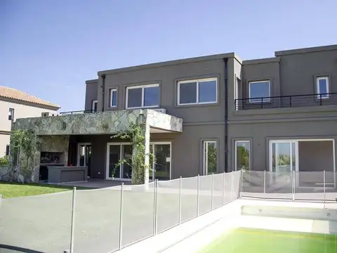Casa en Venta en Buenos Aires Golf, Countries y Barrios Cerrados en San Miguel
