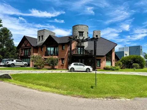 Casa en Venta en Campos De Alvarez, Countries y Barrios Cerrados en Francisco Alvarez