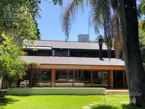 Casa en Venta en Acassuso Libertador  /  Solis, Acassuso
