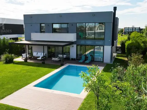 Casa en Venta en Countries y Barrios Cerrados en Ezeiza, Partido de Ezeiza