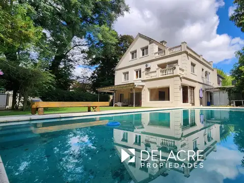 Casa en Venta en Acassuso Libertador  /  Solis, Acassuso