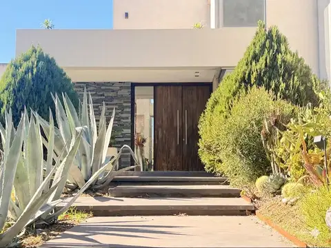 Casa en Venta en Albanueva, Countries y Barrios Cerrados en Tigre