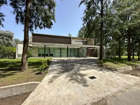 Casa en Venta en Club Miralagos, Countries y Barrios Cerrados en la Plata
