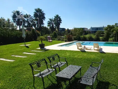 Casa en Venta en Albanueva, Countries y Barrios Cerrados en Tigre