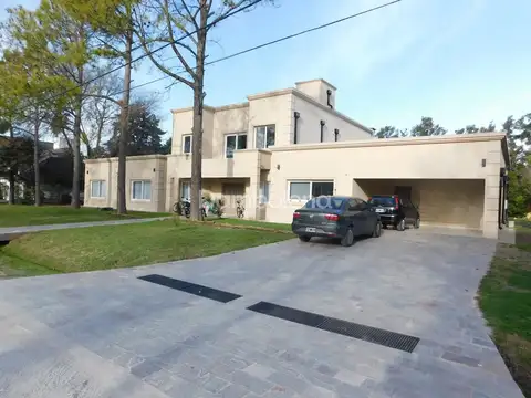 Casa en Venta en San Diego Country Club, Countries y Barrios Cerrados en Moreno