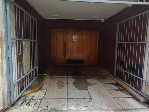 Cochera en Venta en Flores, Capital Federal