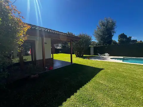 Casa en Venta en Adrogue, Partido de Almirante Brown