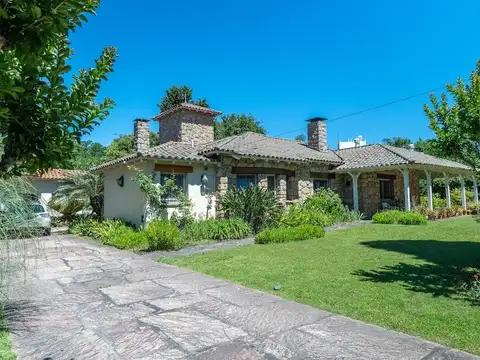 Casa en Venta en Jockey, San Isidro