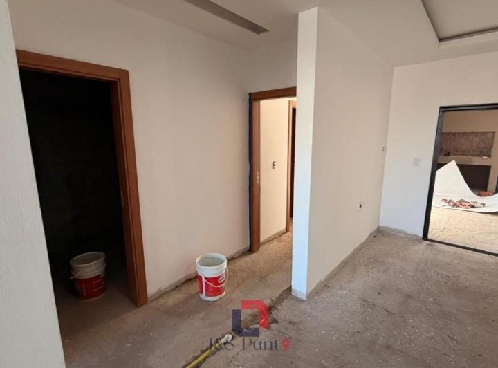 Casa · 100m² · 3 Ambientes · 1 Cochera