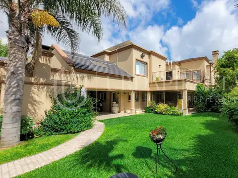 Casa en Venta en La Lomada De Pilar, Countries y Barrios Cerrados en Pilar