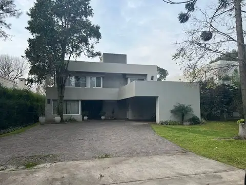 Casa en Venta en Highland Park Country Club, Del Viso