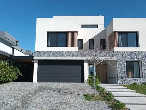 Casa en Venta en Puertos - Barrio Costas, Countries y Barrios Cerrados en Escobar