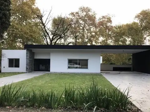 Casa en Venta en Los Pinguinos, Countries y Barrios Cerrados en Ituzaingó