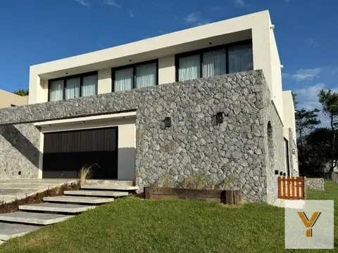 Casa en Venta en Costa Esmeralda, Partido de La Costa