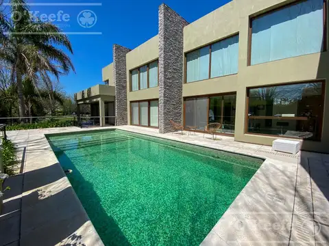 Casa en Venta en Abril Club De Campo, Countries y Barrios Cerrados en Berazategui