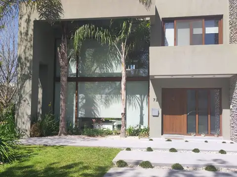 Casa en Venta en Abril Club De Campo, Countries y Barrios Cerrados en Berazategui