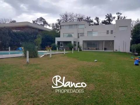 Casa en Venta en Pilar Centro, Pilar
