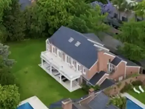 Casa en Venta en Martinez Libertador / Rio, Martinez
