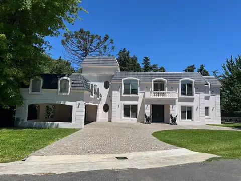Casa en Venta en Highland Park Country Club, Del Viso