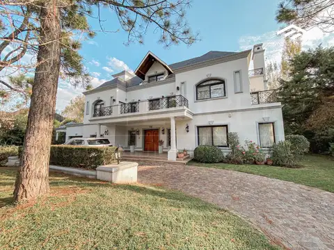 Casa en Venta en Saint Thomas, Countries y Barrios Cerrados en Esteban Echeverria