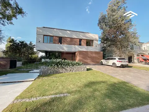 Casa en Venta en Saint Thomas, Countries y Barrios Cerrados en Esteban Echeverria