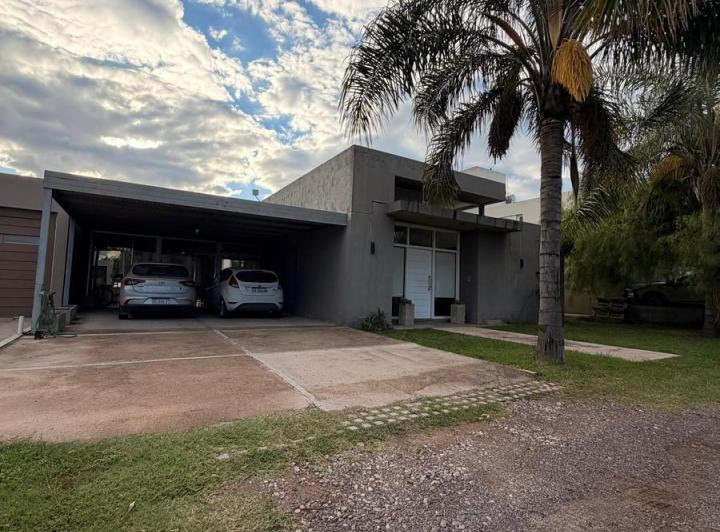 Casa · 200m²