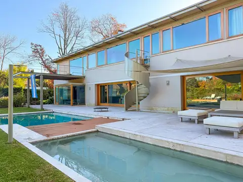 Casa en Venta en Olivos Golf Club, Countries y Barrios Cerrados en Malvinas Argentinas