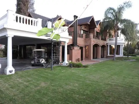 Casa en Venta en Abril Club De Campo, Countries y Barrios Cerrados en Berazategui