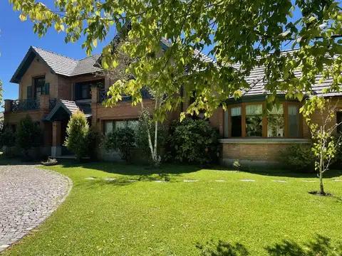 Casa en Venta en Abril Club De Campo, Countries y Barrios Cerrados en Berazategui
