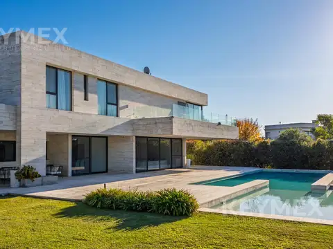 Casa en Venta en Haras Santa Maria, Countries y Barrios Cerrados en Escobar