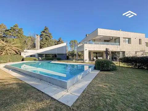 Casa en Venta en Saint Thomas, Countries y Barrios Cerrados en Esteban Echeverria