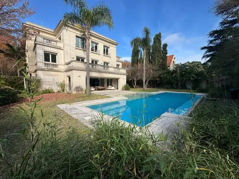 Casa en Venta en Acassuso Libertador  /  Solis, Acassuso
