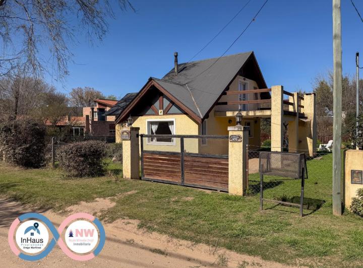 Casa · 424m² · 3 Ambientes · 1 Cochera