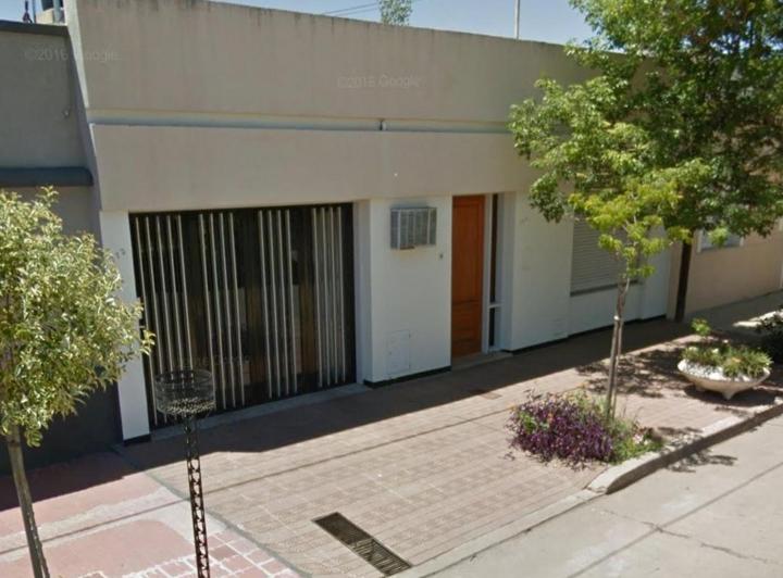 Casa · 258m² · 3 Ambientes · 1 Cochera