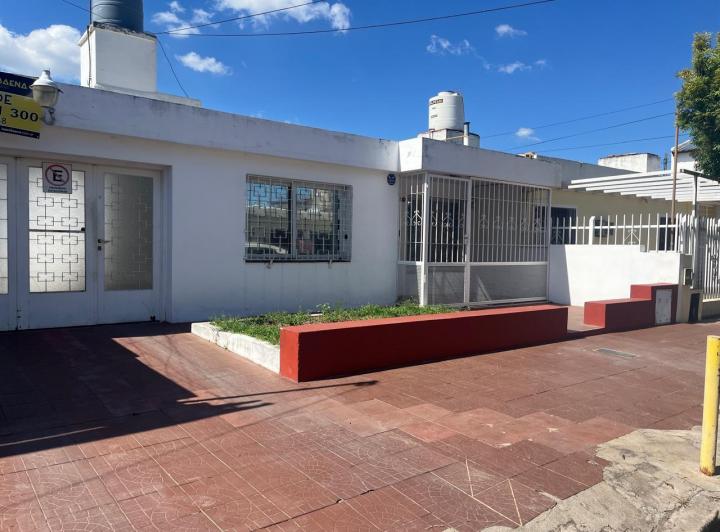 Casa · 261m² · 4 Ambientes